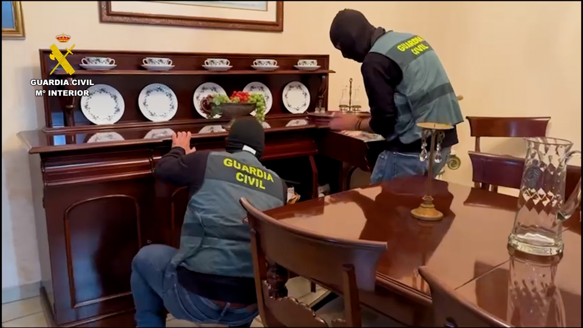 Golpe al narcotráfico en el Estrecho: Desarticulado el clan del “Risitas” con 20 detenciones