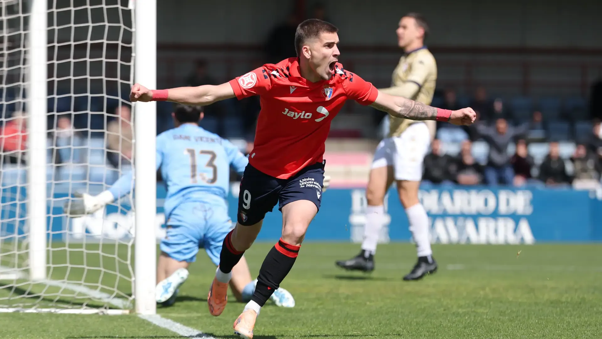 Osasuna Promesas se impone en un vibrante 4-3 ante el Guadalajara