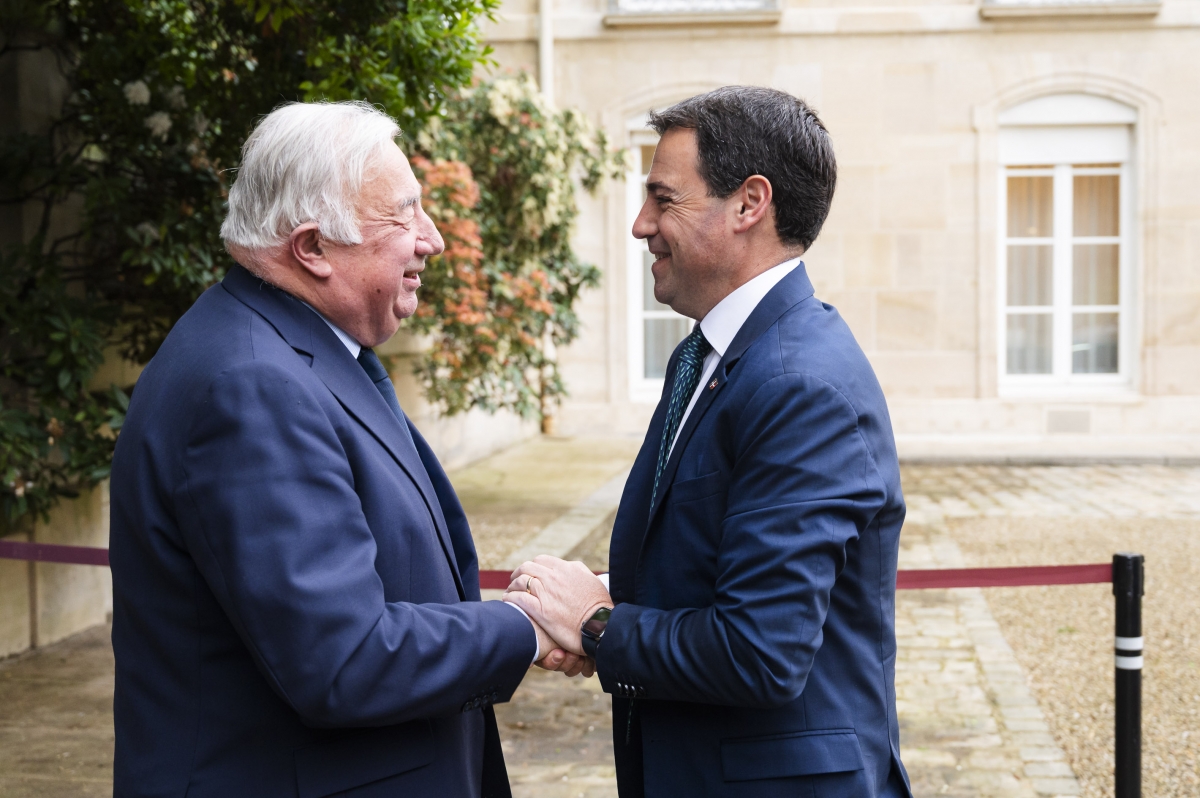 Pradales reivindica en el Senado francés el autogobierno vasco como motor de prosperidad y bienestar