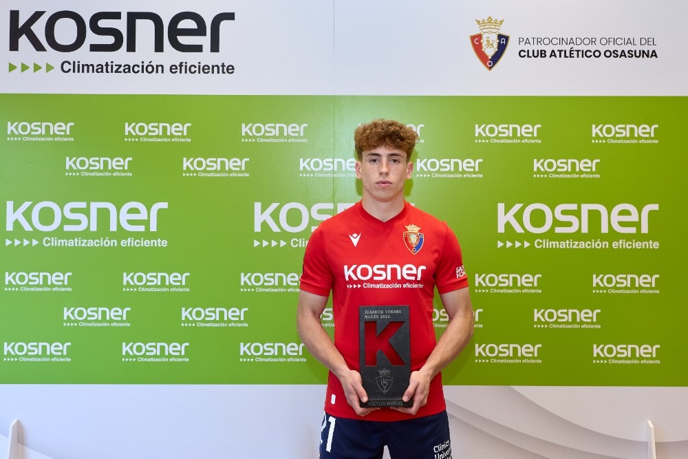 Víctor Muñoz conquista su cuarto ‘Jugador Kosner del mes’: “Vivir los partidos en El Sadar es mágico”