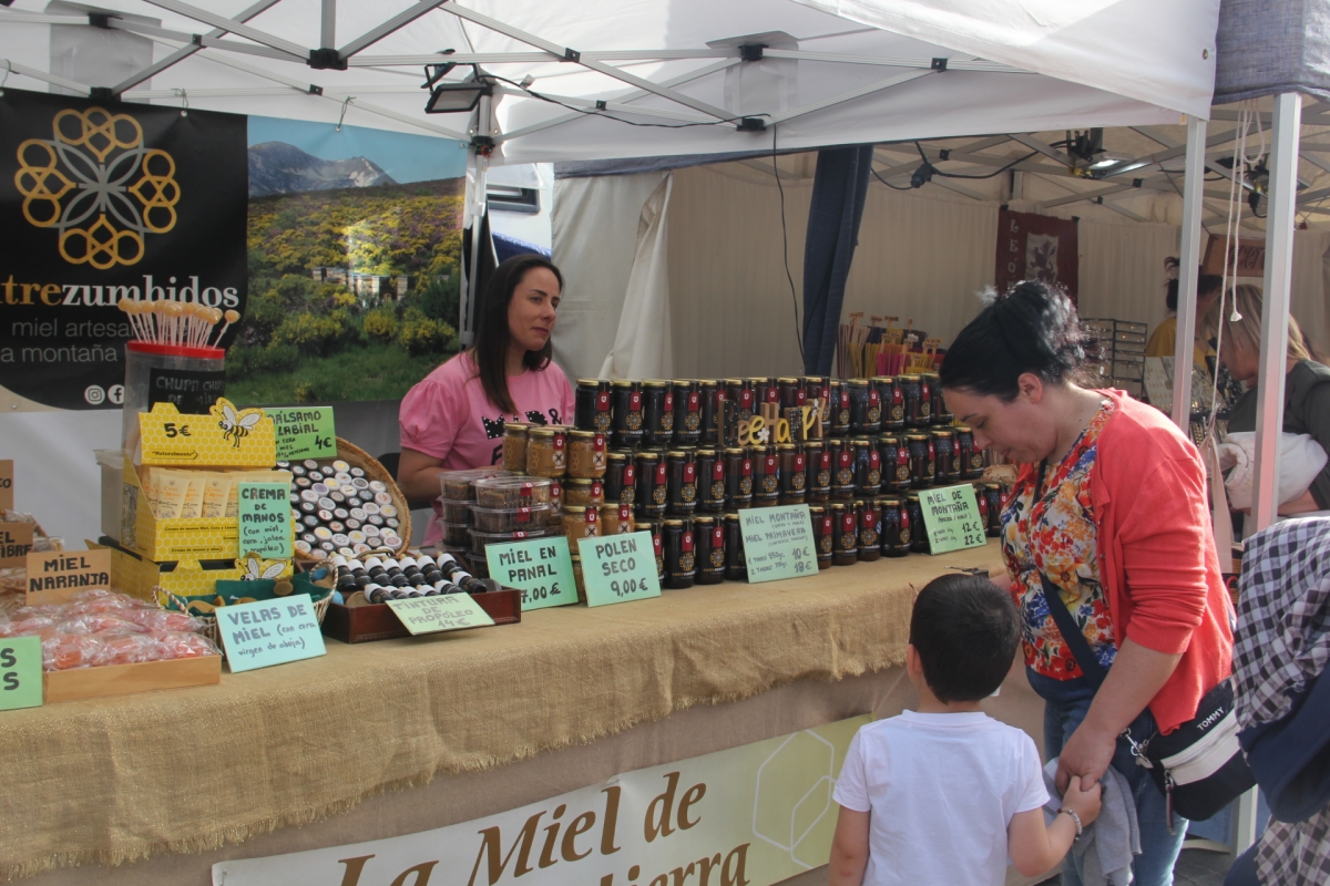 [GALERIA] Gastronomía y artesanía se dan cita en Tudela con la feria Gastro & Arte