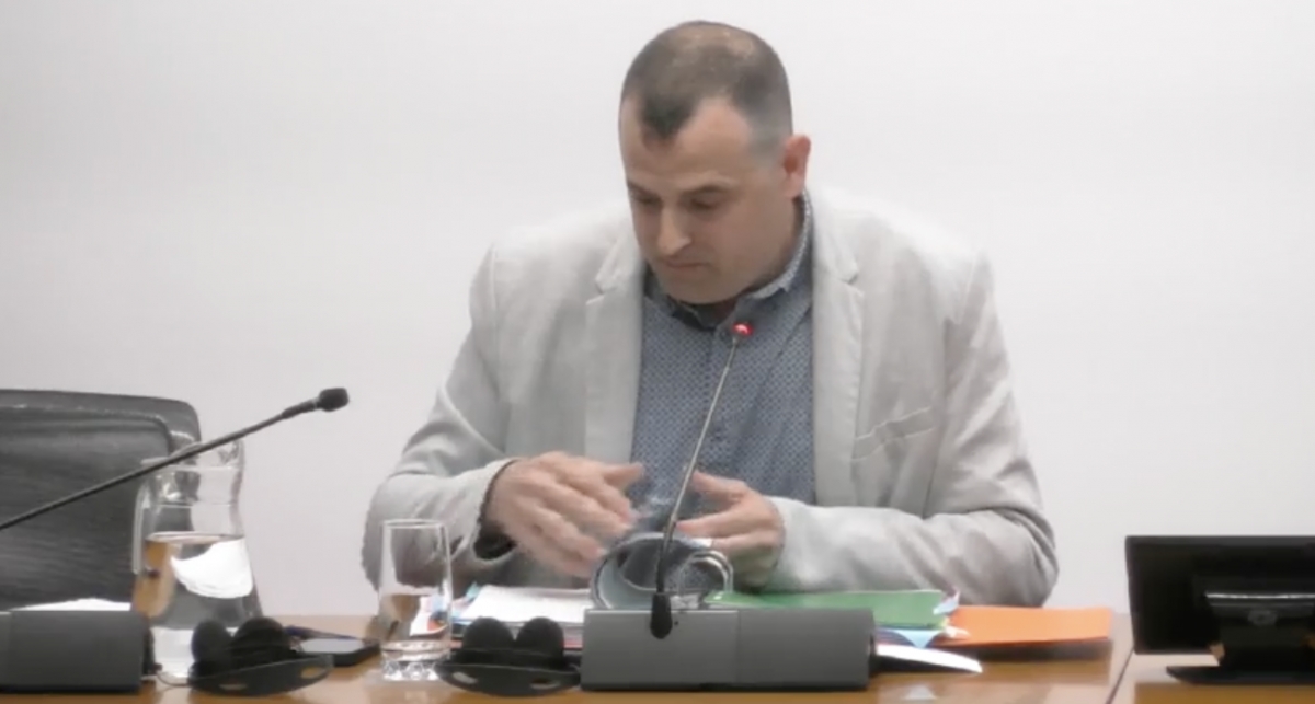 Rubén Goñi defiende la legalidad de la adjudicación del Navarra Arena y niega contactos previos con Servinabar