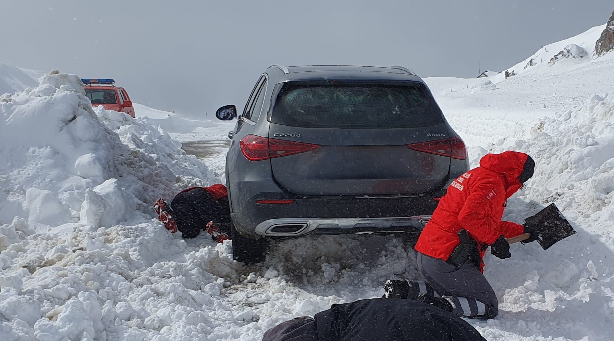 Policía Foral cumple la mayoría de edad, 18 años, al frente del servicio invernal en Belagua