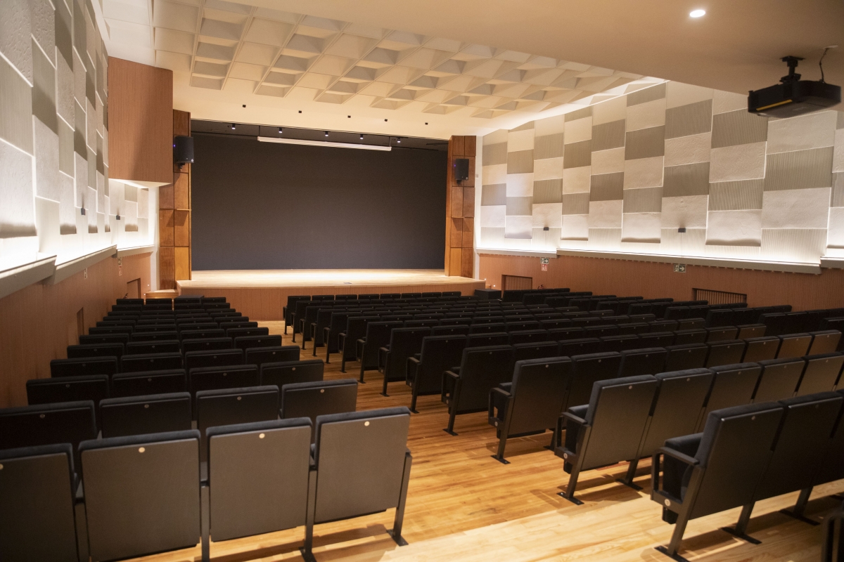 La Casa de las Mujeres de Pamplona estrena auditorio con un ciclo de monólogos feministas cada viernes de agosto