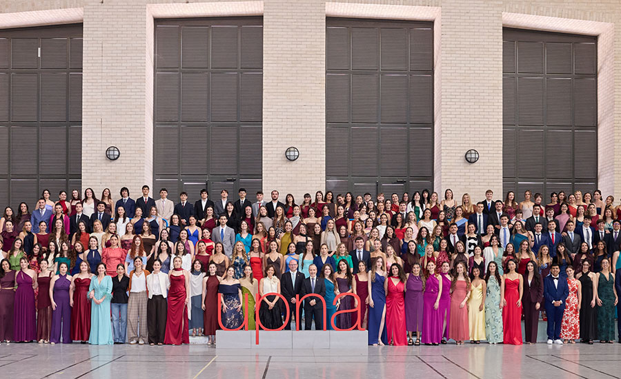 Un total de 201 estudiantes de la Facultad de Ciencias de la Salud de la UPNA celebran su acto de graduación