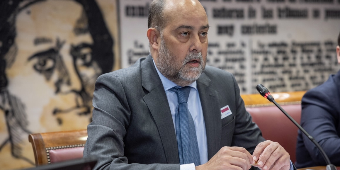 El presidente de la CHE admite que la finalización de las obras de recrecimiento de Yesa se retrasará al menos un año