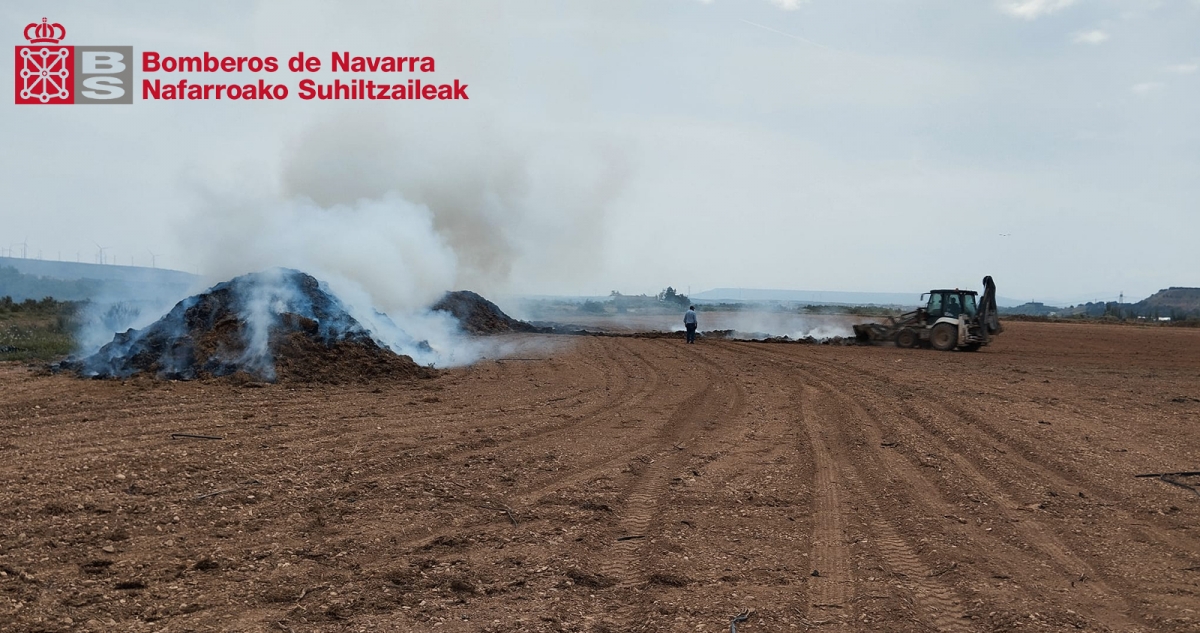 Un incendio de matorral junto al Soto de los Tetones, en Tudela, queda controlado en tres horas