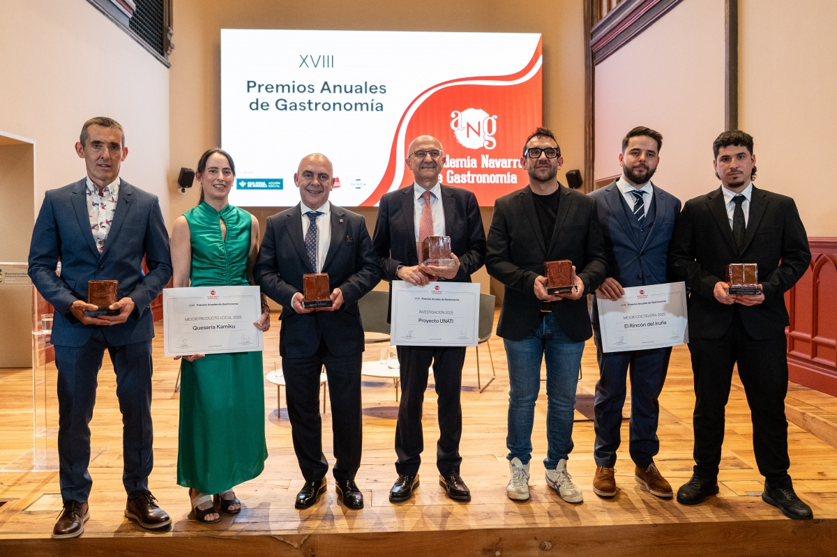 La Academia Navarra de Gastronomía premia a Koldo Rodero, La Despensa, Quesería Kamiku y El Rincón del Iruña