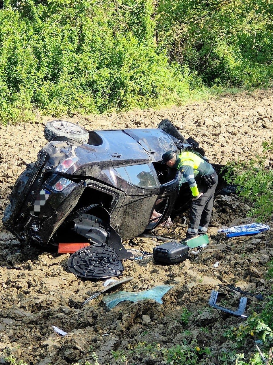 Un herido grave en Egüés tras despeñarse con su coche y dar positivo en el control de alcoholemia de la Guardia Civil