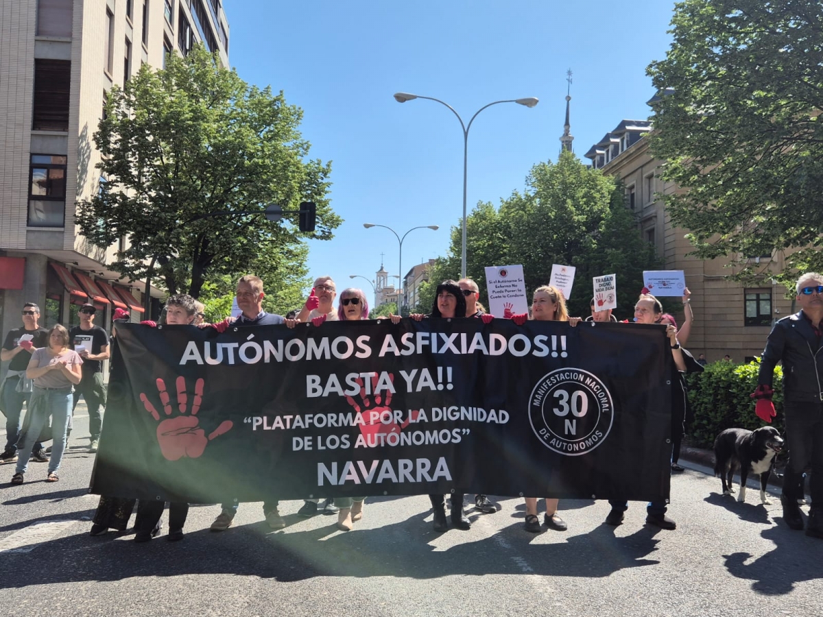 Los autónomos navarros vuelven a salir a la calle este domingo para rechazar la subida de cuotas a societarios