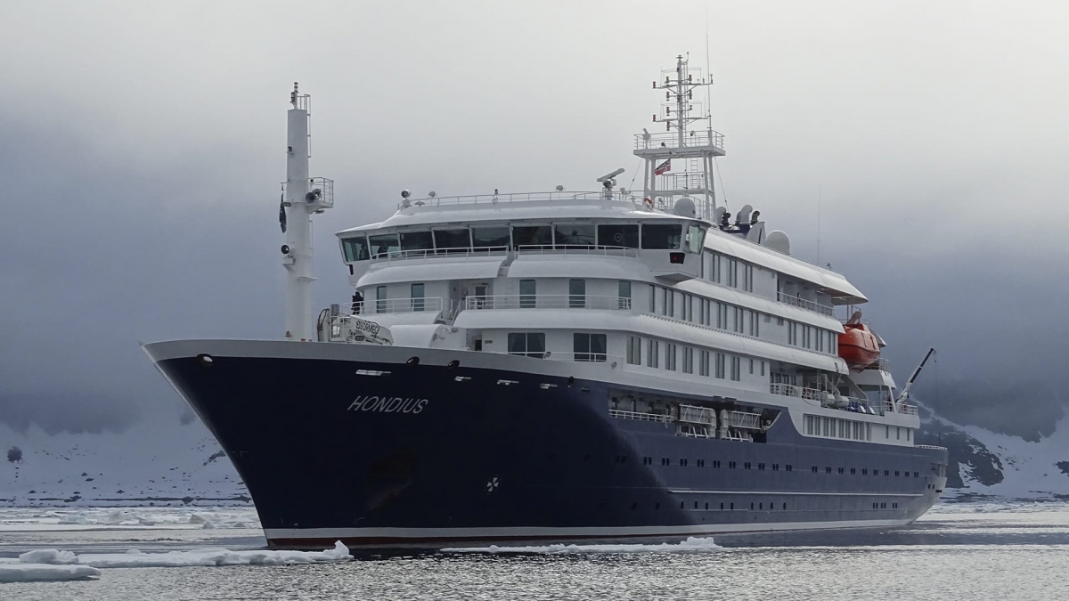 La Comunidad de Madrid exige al Ministerio que identifique a todos los españoles que viajaron en el crucero Hondius