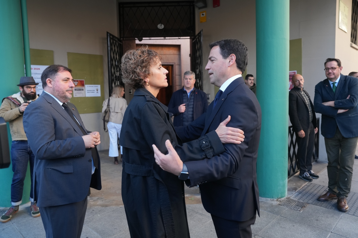 Despedida emotiva a Carlos Garaikoetxea en Pamplona 
