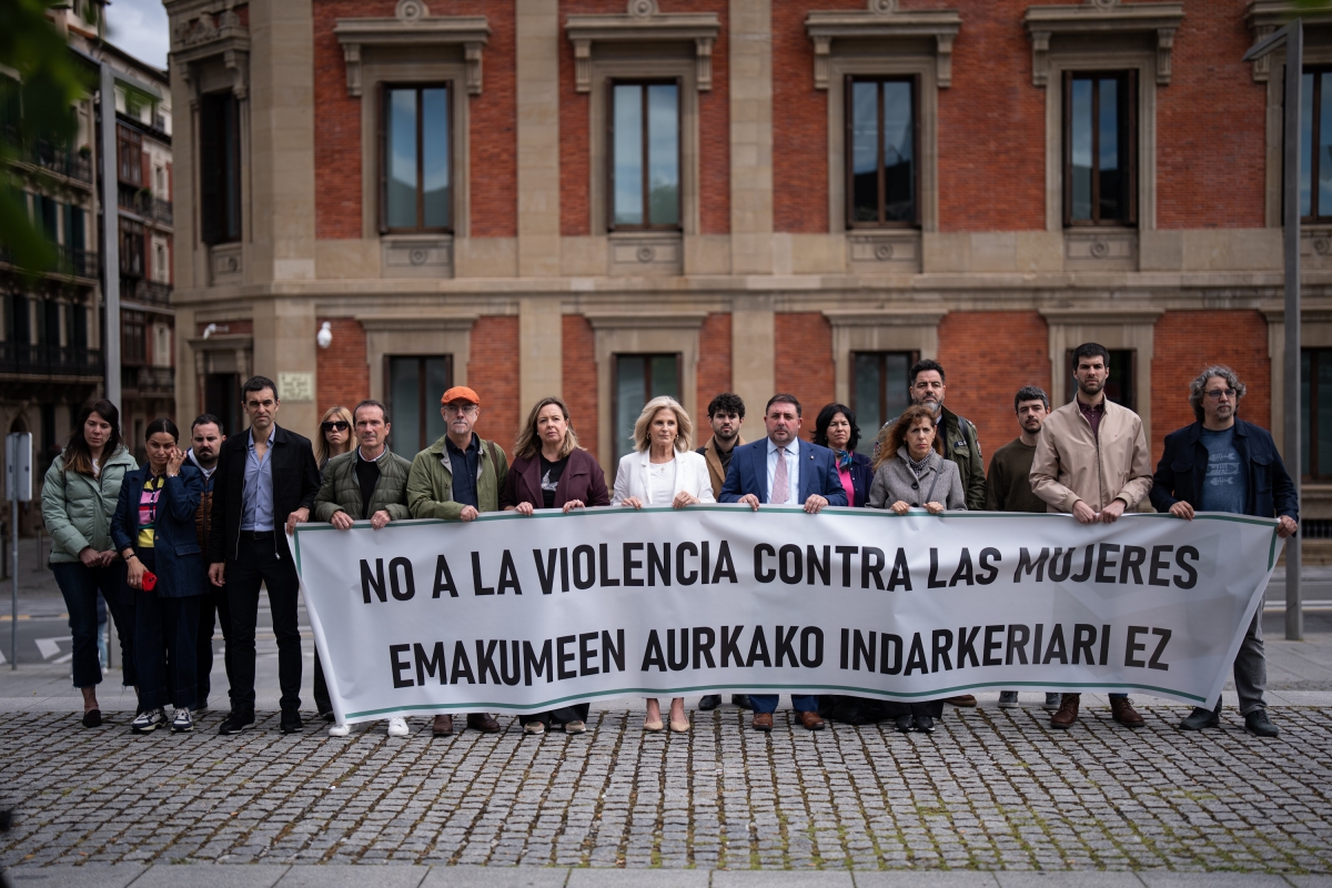 El Parlamento de Navarra guarda este miércoles un minuto de silencio por crimen machista de Arguedas