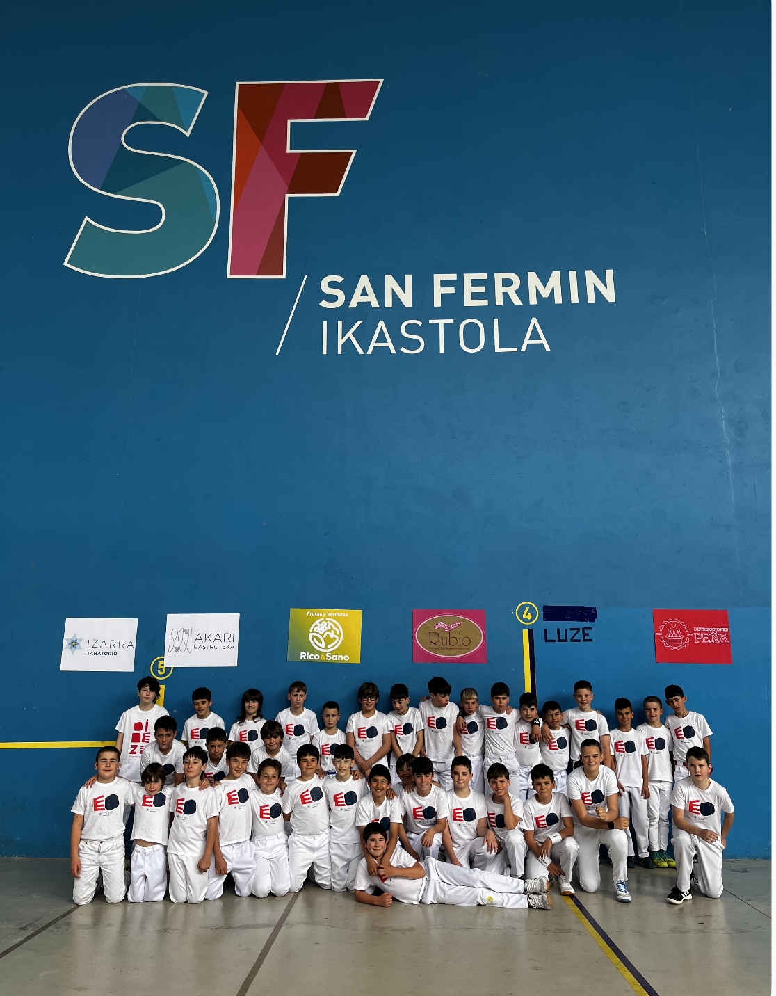 Decenas de niños y niñas de las ikastolas de Navarra compiten en el Campeonato de Pelota del Nafarroa Oinez