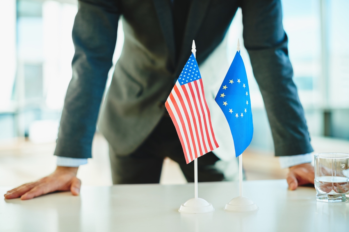 La Unión Europea y Estados Unidos pactan un nuevo marco para la reducción de aranceles comerciales