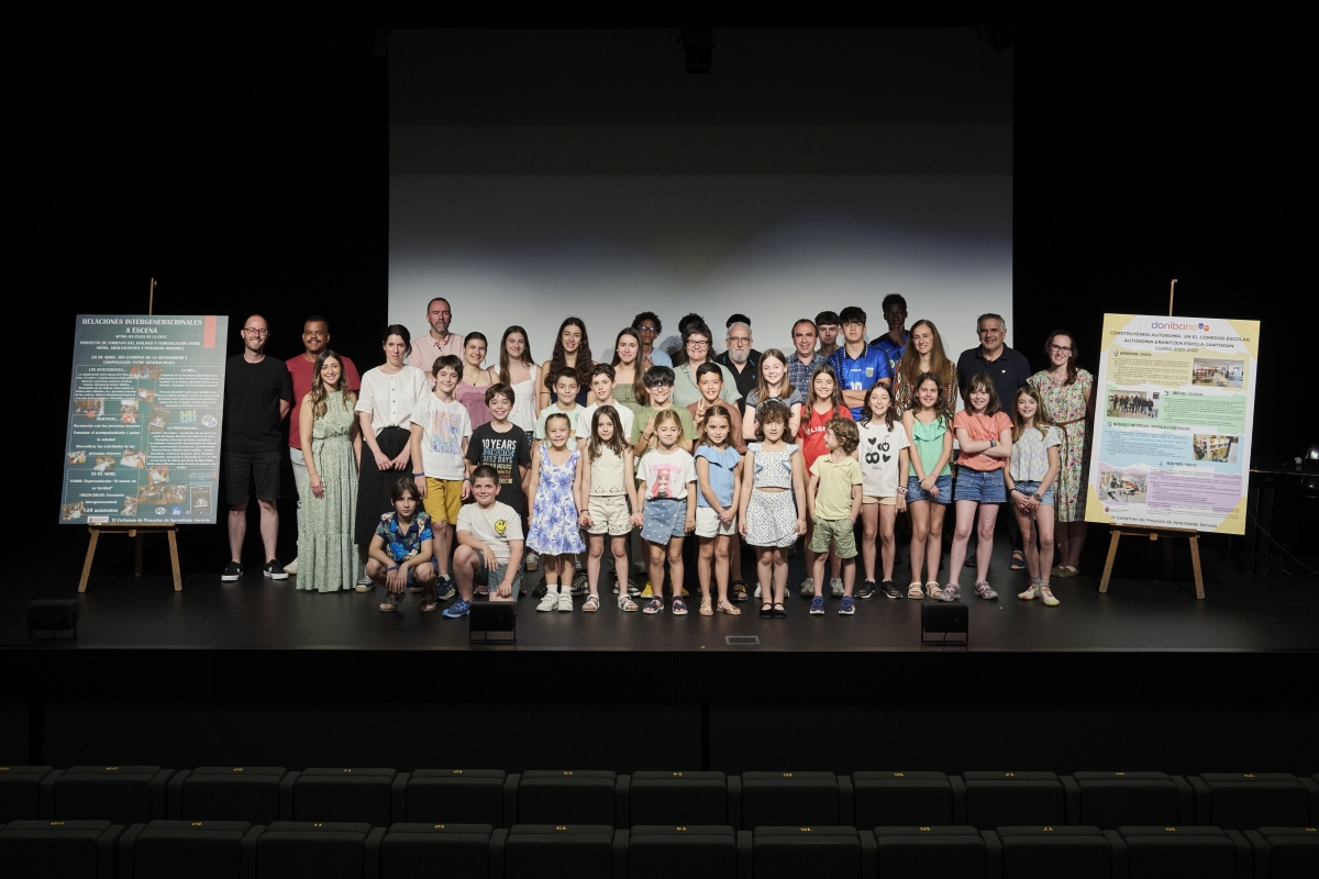 Seis proyectos escolares y sociales premiados en el certamen municipal de aprendizaje-servicio de Pamplona