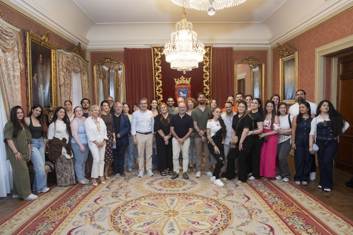 Pamplona recibe a 20 estudiantes del Diploma en Intervención Social con la Comunidad Gitana 