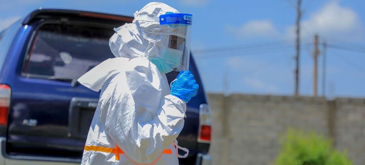 El brote de ébola en la República Democrática del Congo se agrava por el impacto de la guerra y el hambre