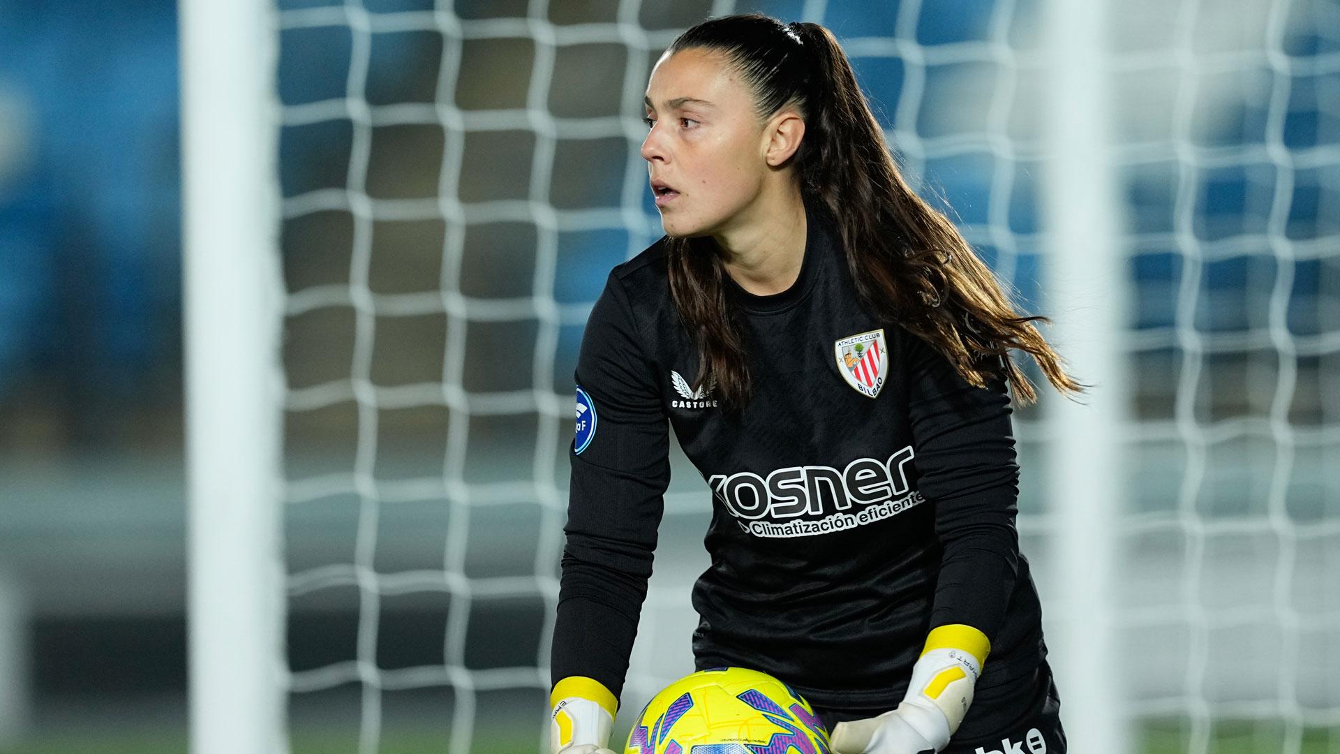 La guardameta Olatz Santana dejará el Athletic Club en junio tras una temporada marcada por su debut en Valdebebas