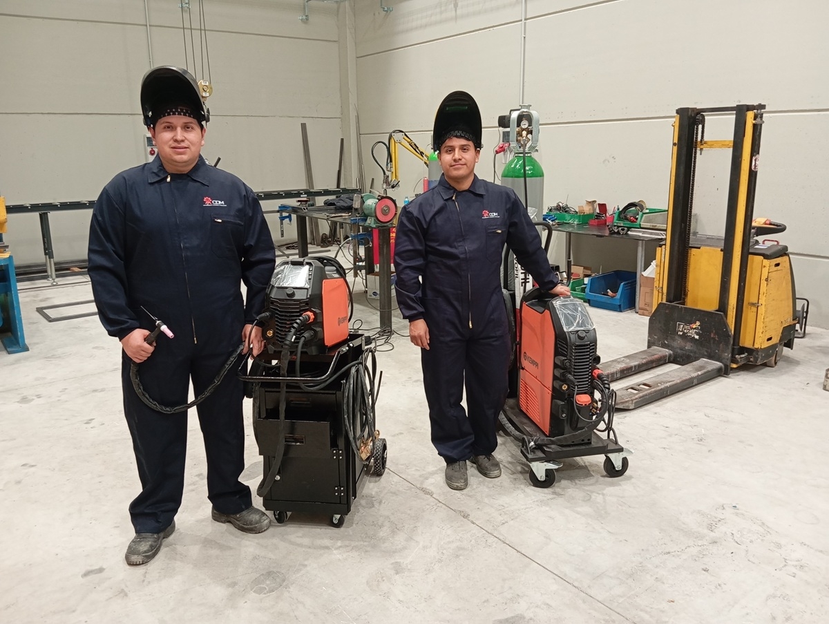 Dos jóvenes crean Calderería CDM Esquiroz gracias al cooperativismo