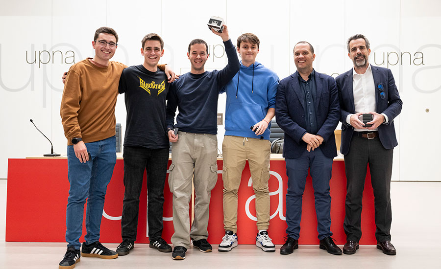 Estudiantes de ingeniería de la UPNA compiten con robots de minisumo en un certamen de innovación tecnológica