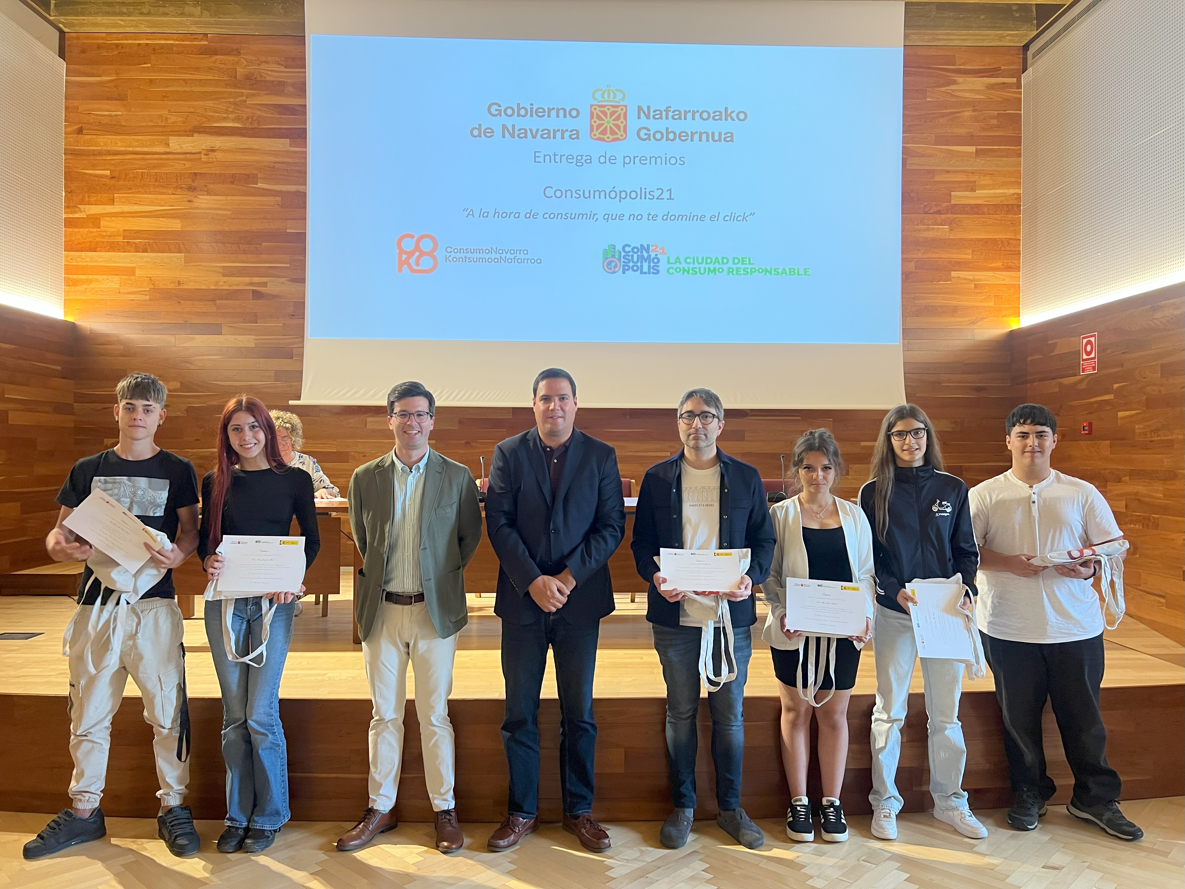 El IES Berriozar y los colegios Luis Amigó y Escolapios Calasanz, ganadores del concurso escolar Consumópolis 21 
