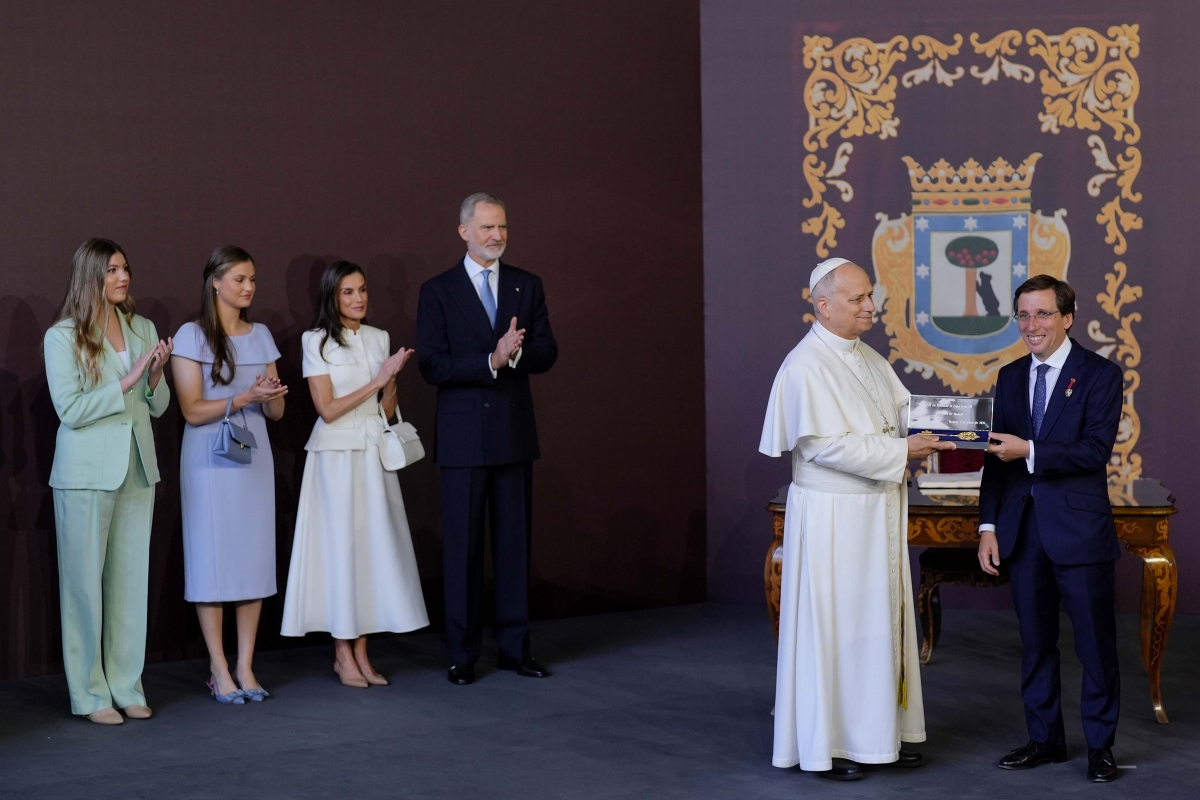 El Papa León XIV recibe la Llave de Oro de Madrid