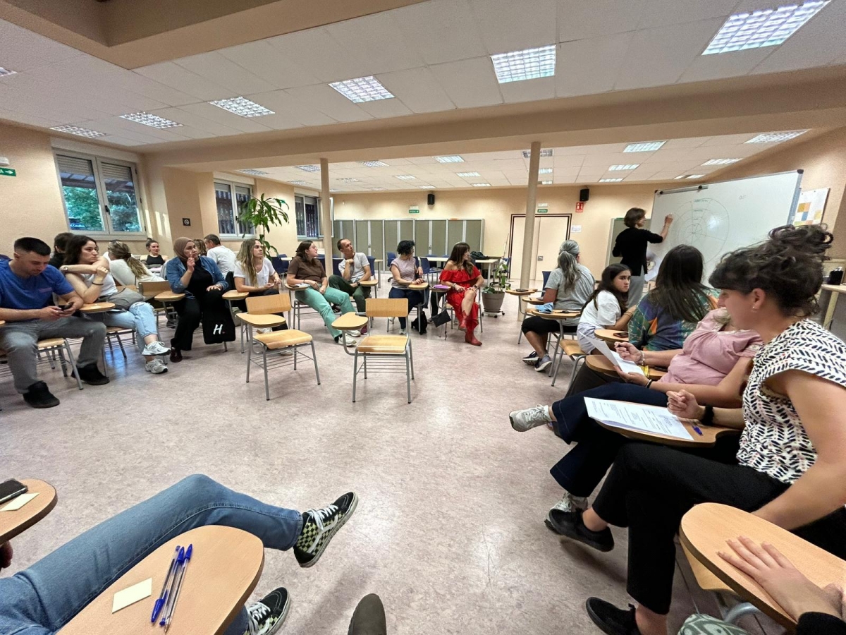 Uharte impulsa un modelo cooperativo para hacer frente a la crisis de vivienda