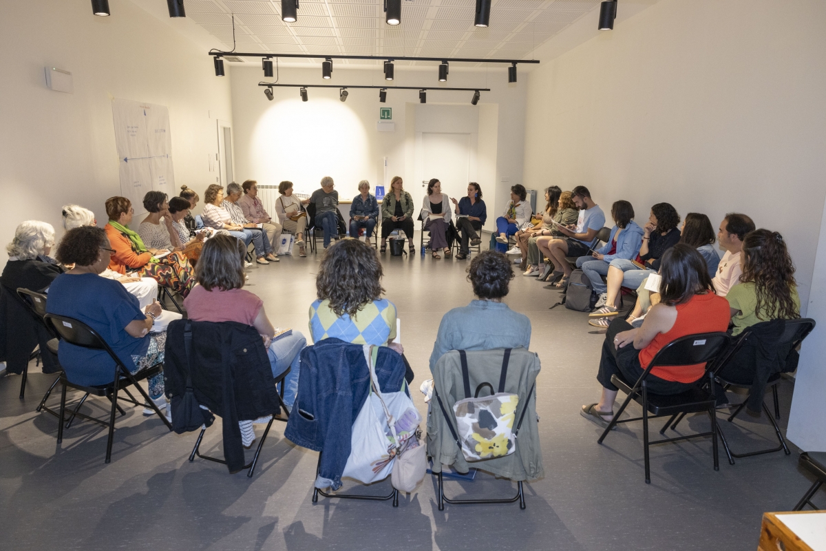 Las doce Redes de Mayores de Pamplona y el Pacto de San Juan se reúnen para crear mecanismos de coordinación 