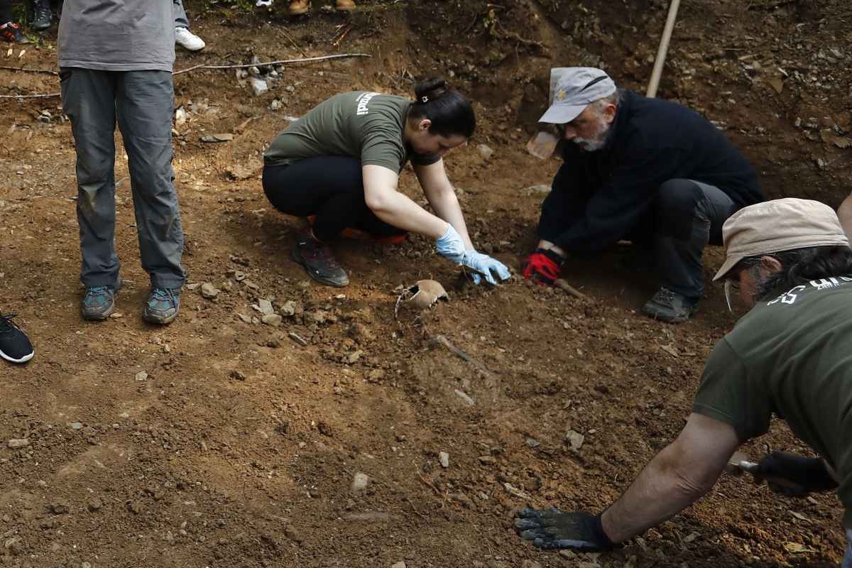 El Instituto Navarro de la Memoria identifica a dos presos fusilados en Esteribar de la fuga de Ezkaba