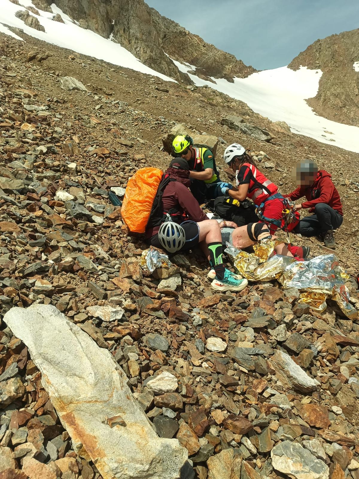 Rescatados dos senderistas de Pamplona agotados cuando realizaban una ruta por el barranco Gabietos en Torla
