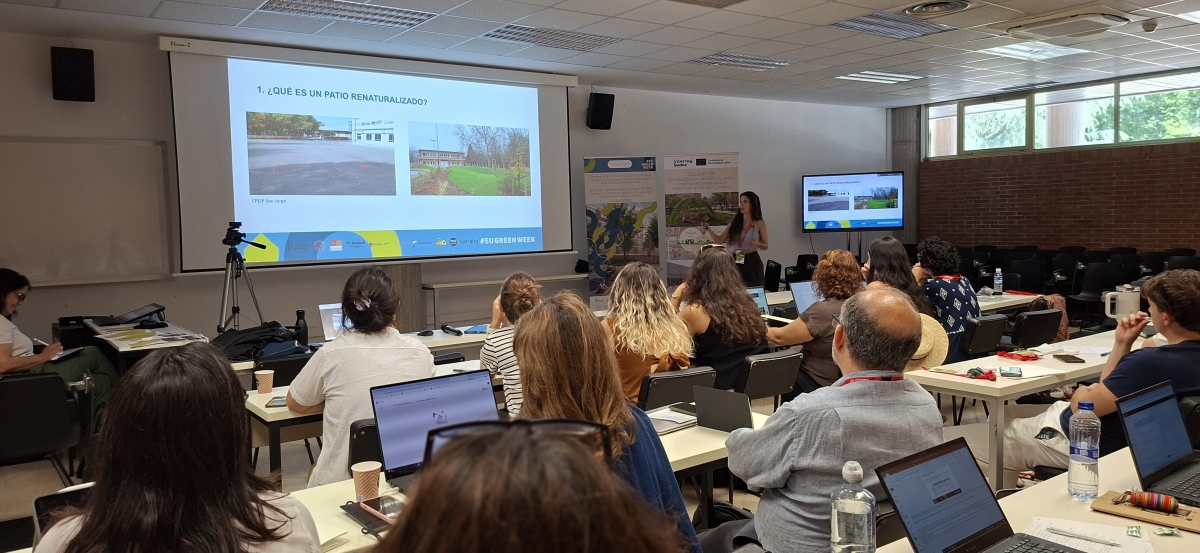 Pamplona presenta en unas jornadas europeas sus proyectos de renaturalización de patios escolares 