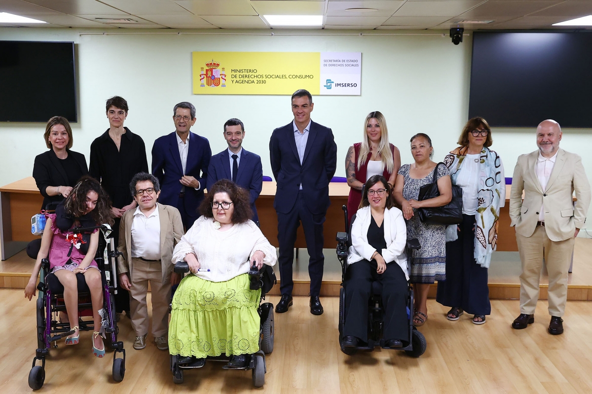 Sánchez anuncia una inversión de 2.218 millones extra en dependencia, la mayor de la historia democrática