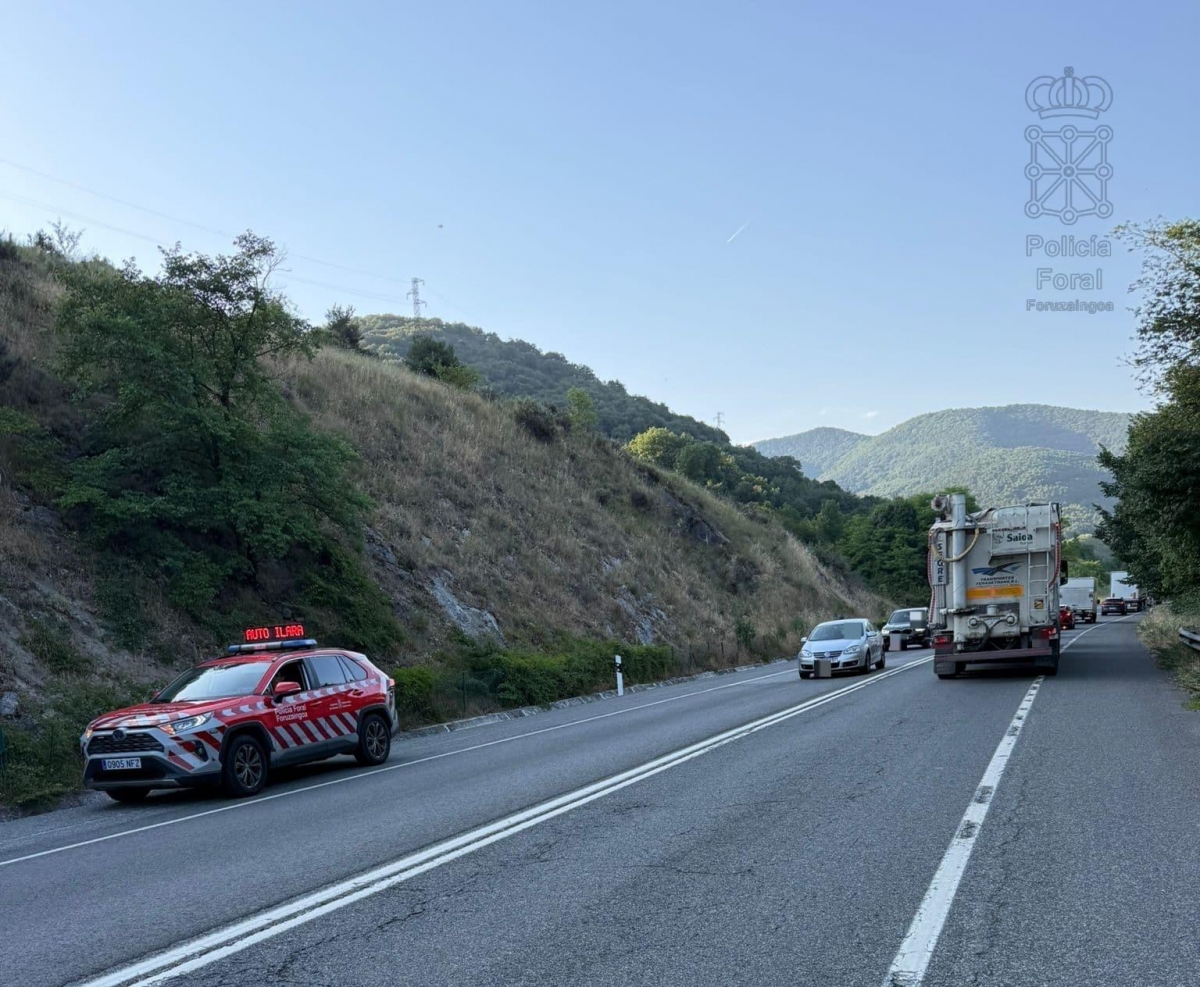 Dos accidentes en menos de media hora en la misma zona provocan importantes retenciones en la N-121-A en Oricáin