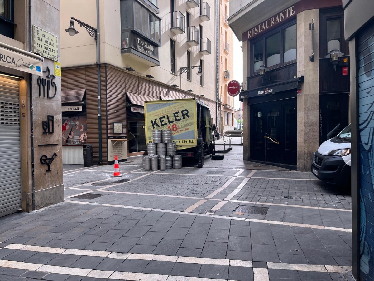 Hosteleros reivindican su papel en San Fermín y denuncia la competencia desleal de locales que solo abren en las fiestas