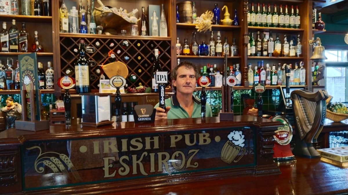 Asador Maya e Irish Pub Esquíroz: la fórmula que une brasa, terrazas y ocio a cinco minutos de Pamplona