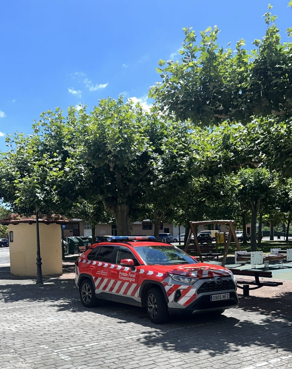 Un trabajador cae de un tejado en Huarte/Uharte y resulta herido de gravedad