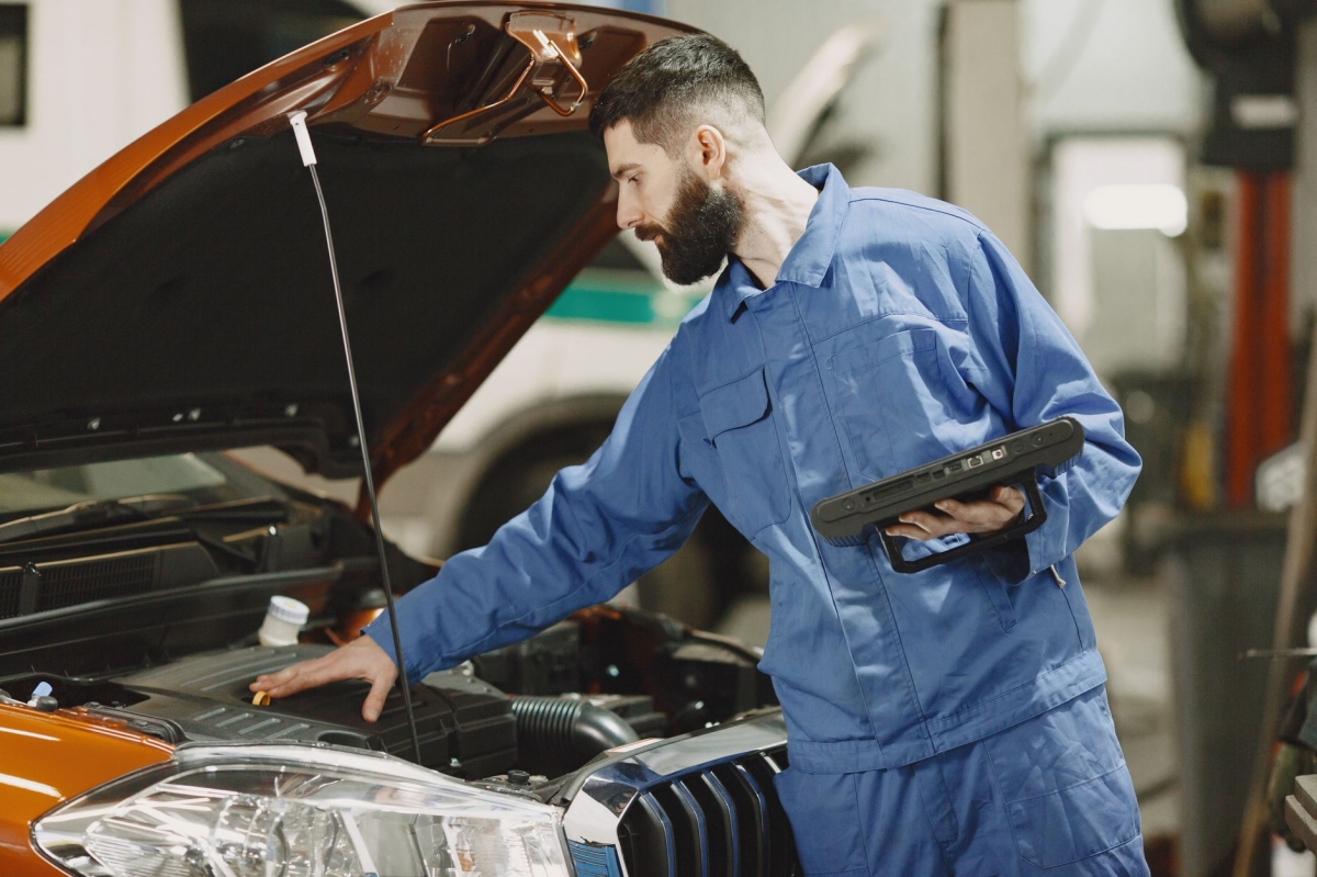Bomba ABS y electrónica del coche: síntomas de avería y consejos antes de comprar recambios