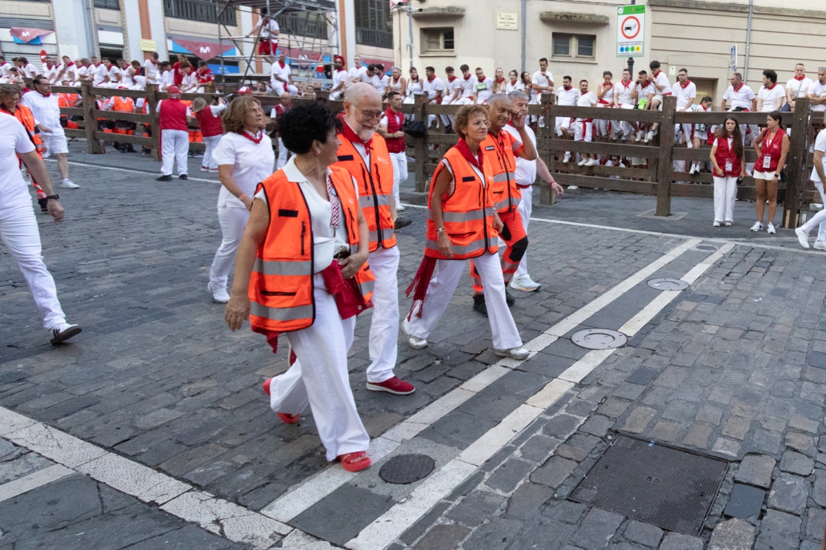 Chivite agradece la labor y el compromiso de los profesionales de Salud y Seguridad que cubren los Sanfermines