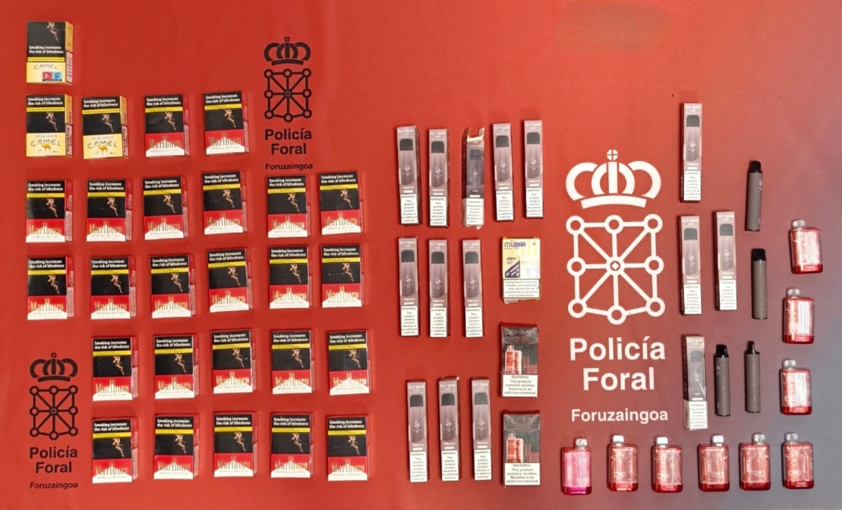 Policía Foral incauta tabaco de contrabando y 'vapers' ilegales vendidos en el casco urbano de Pamplona