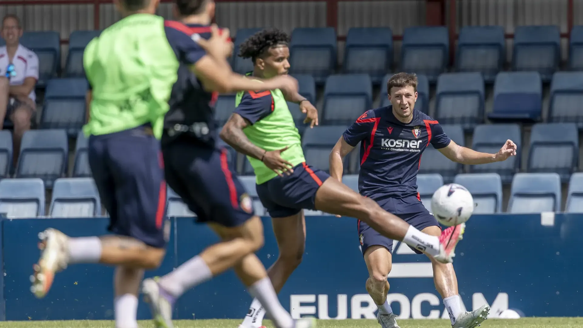 Osasuna finaliza el primer entrenamiento de la semana