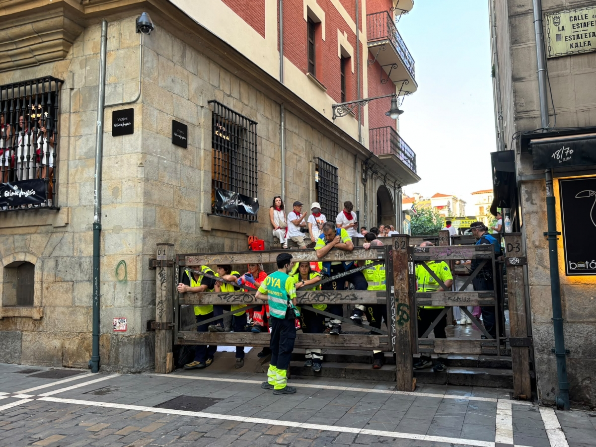 DYA Navarra atiende a 10 corredores en el último encierro de Sanfermines, tres de ellos trasladados al HUN