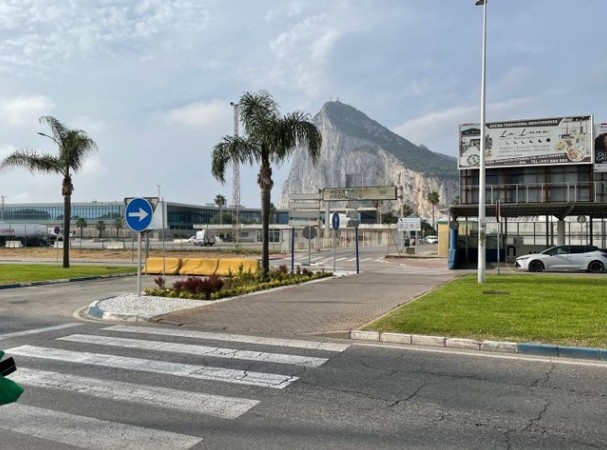 España y Reino Unido eliminan la histórica verja de Gibraltar tras el acuerdo definitivo del Brexit