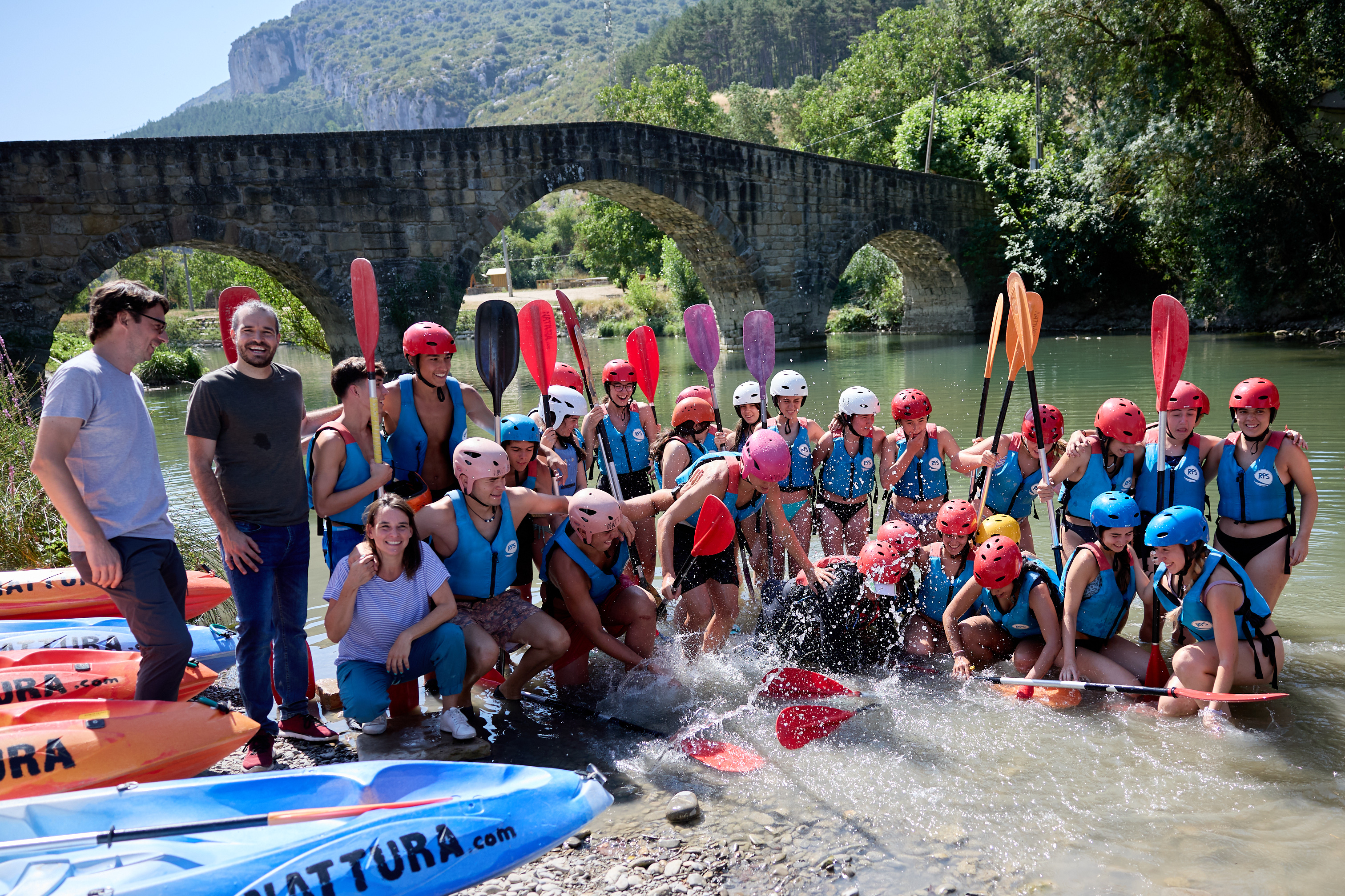 El Gobierno de Navarra ofrece 3.300 plazas juveniles de ocio, voluntariado y aventura este verano