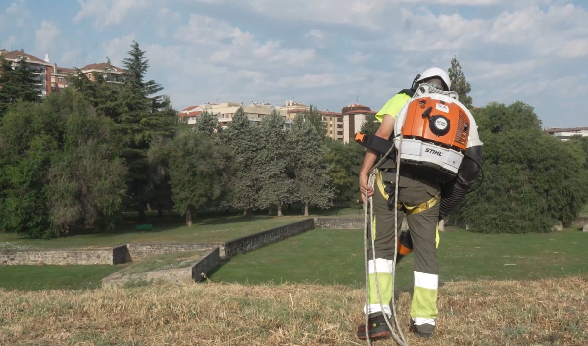 Pamplona retoma el pulso tras los Sanfermines con la limpieza de la Ciudadela y la recuperación de zonas verdes