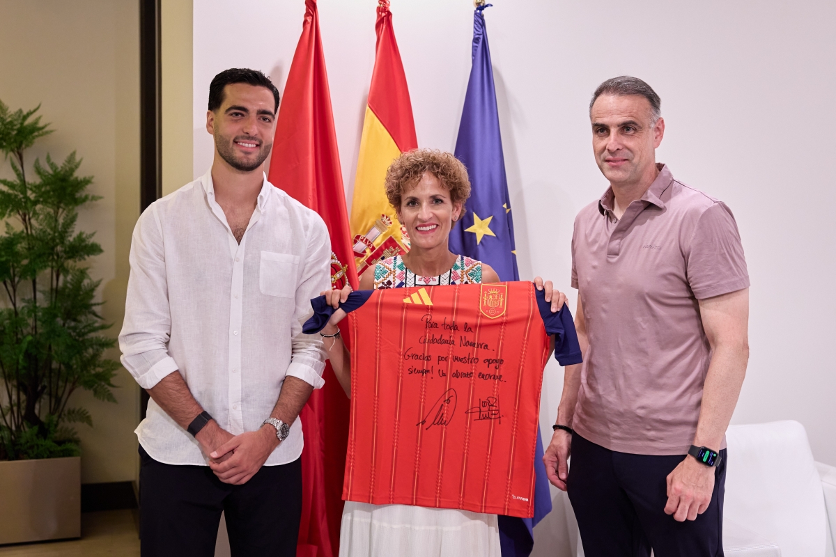 El Gobierno de Navarra recibe a Mikel Merino y López Vallejo tras proclamarse campeones del Mundial 