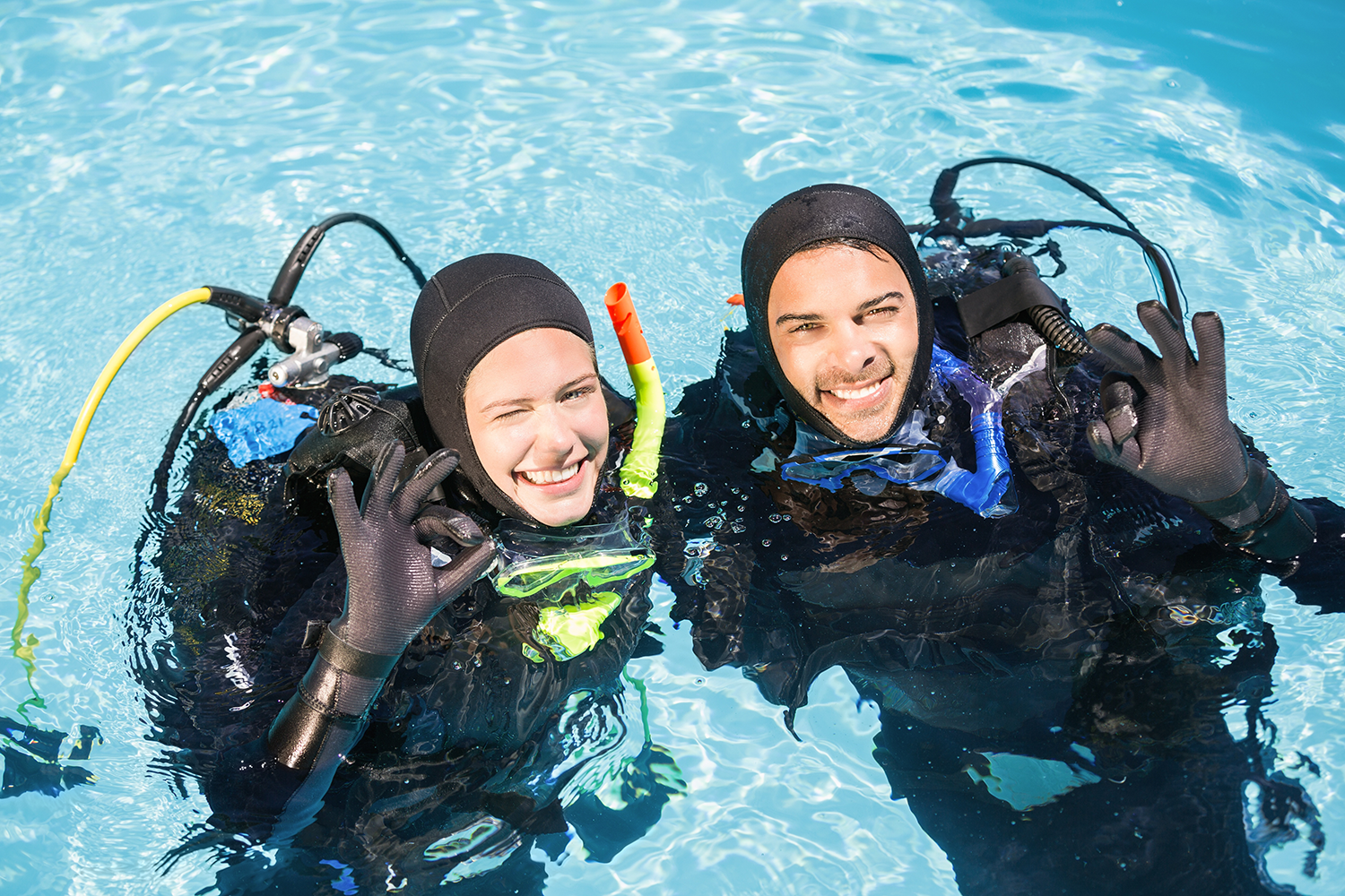 Pamplona retoma las sesiones de buceo juvenil en el Complejo Deportivo Aranzadi con el programa Chancletas