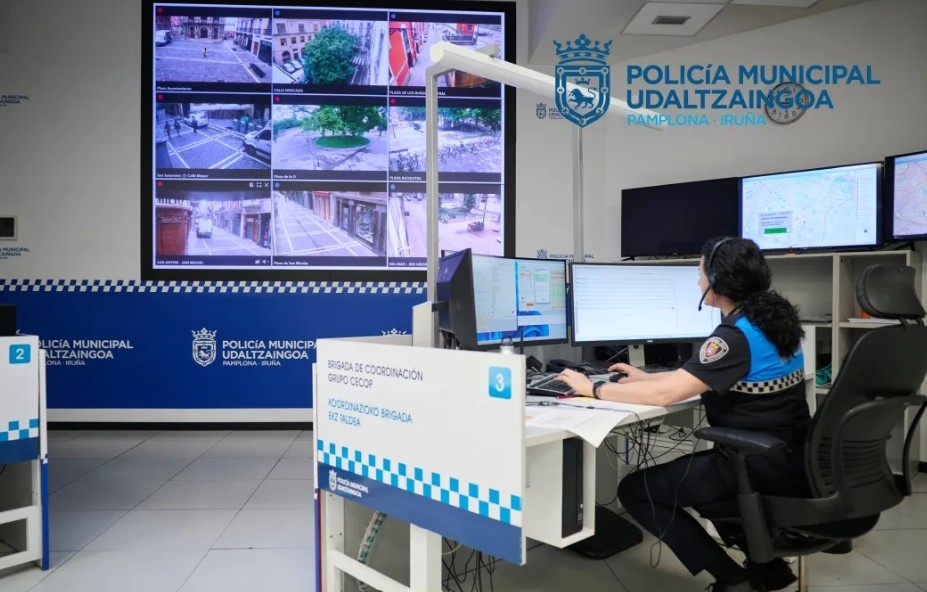 La Policía Municipal detiene a dos hombres por presuntas agresiones sexuales en Pamplona, uno de ellos a su pareja
