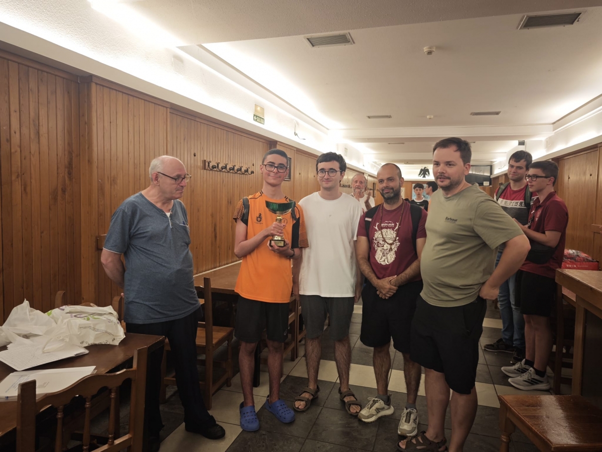 Mikel Gurea Burlada se proclama campeón del XIII Torneo por Equipos de Ajedrez del Arrano Elkartea