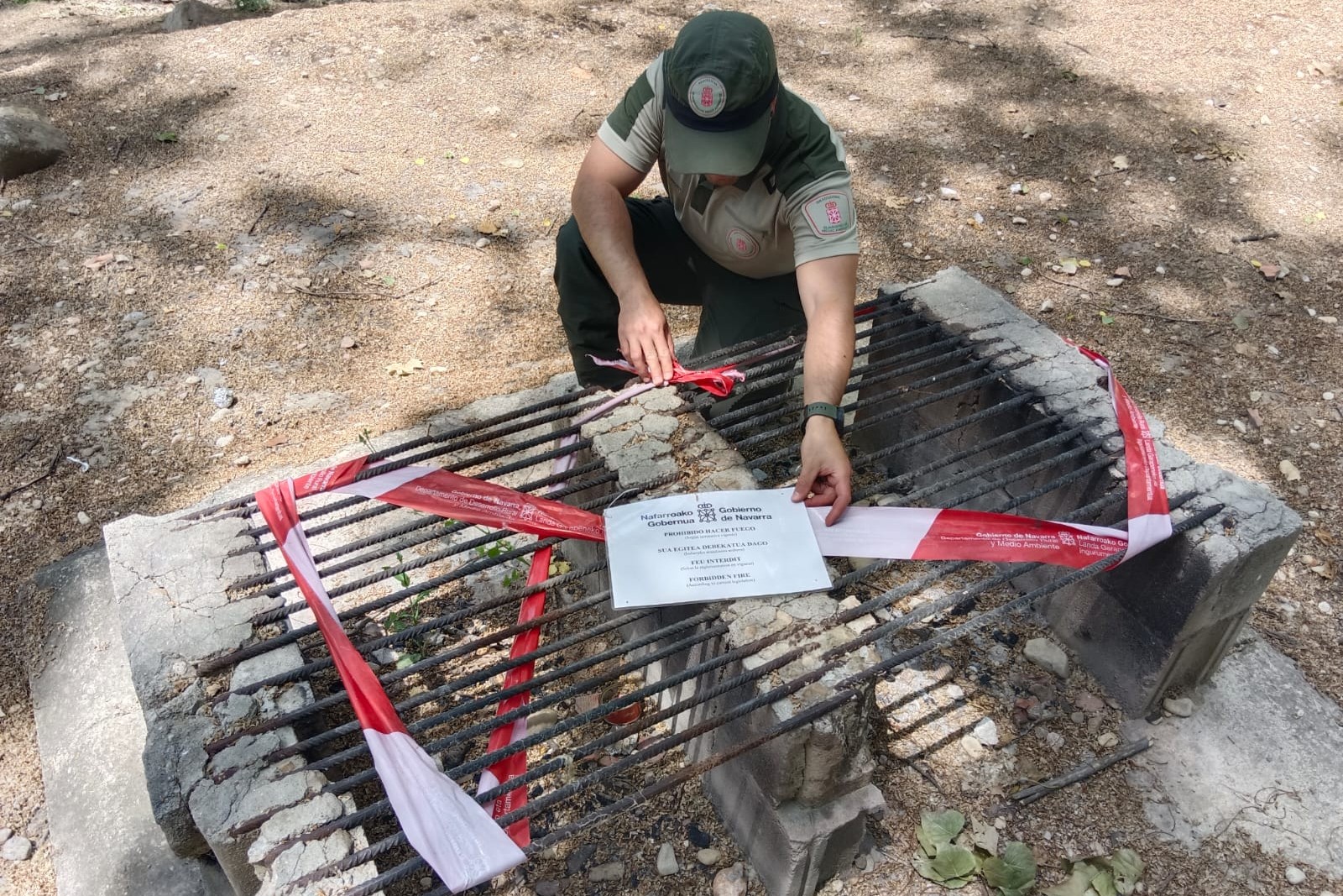 Barbacoas y fuego recreativo en Navarra: lo que hay que comprobar antes de encender la brasa